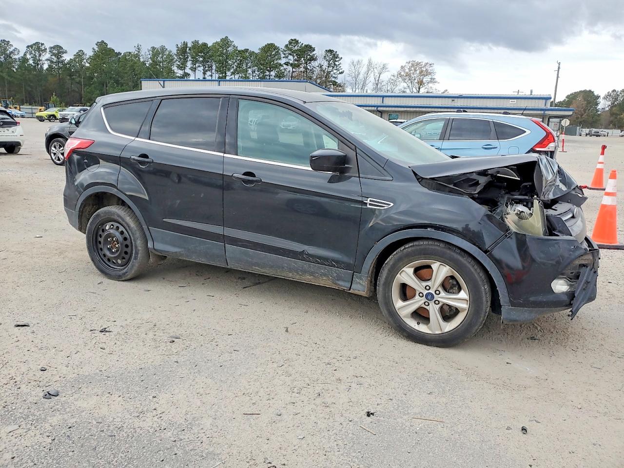 2015 FORD ESCAPE SE photo 4