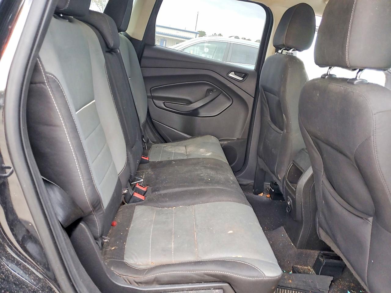 2015 FORD ESCAPE SE photo 11