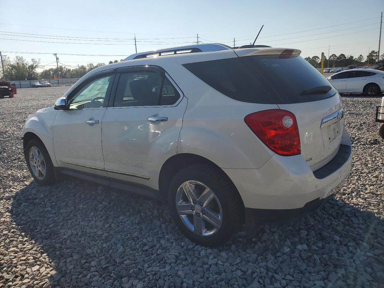 2015 CHEVROLET EQUINOX LTZ photo 2