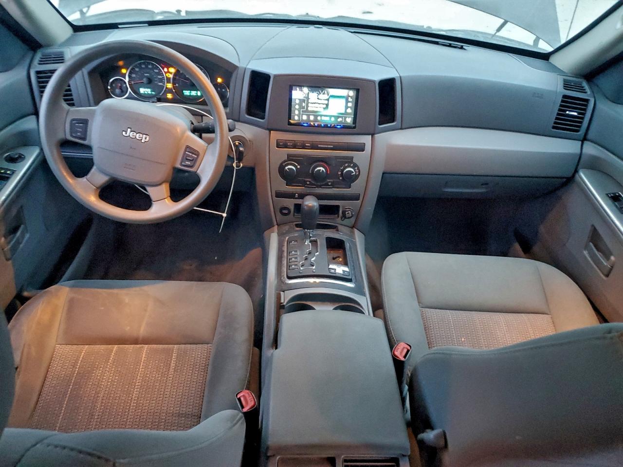 2007 JEEP GRAND CHEROKEE LAREDO photo 8