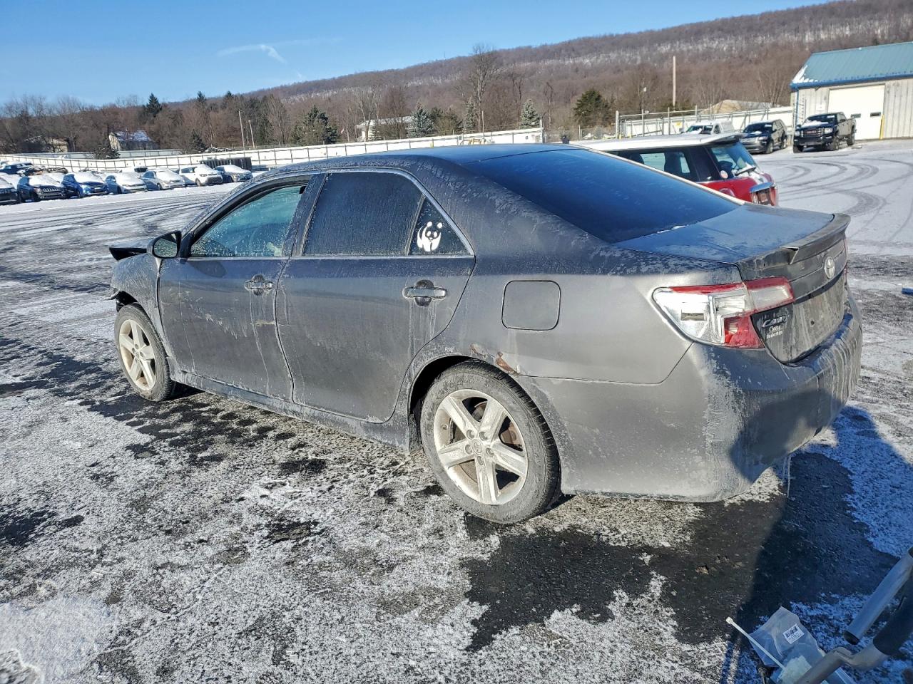 2014 TOYOTA CAMRY L photo 2