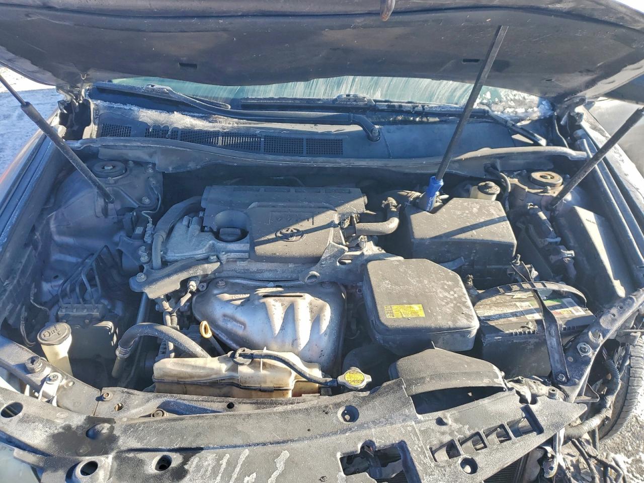 2014 TOYOTA CAMRY L photo 11