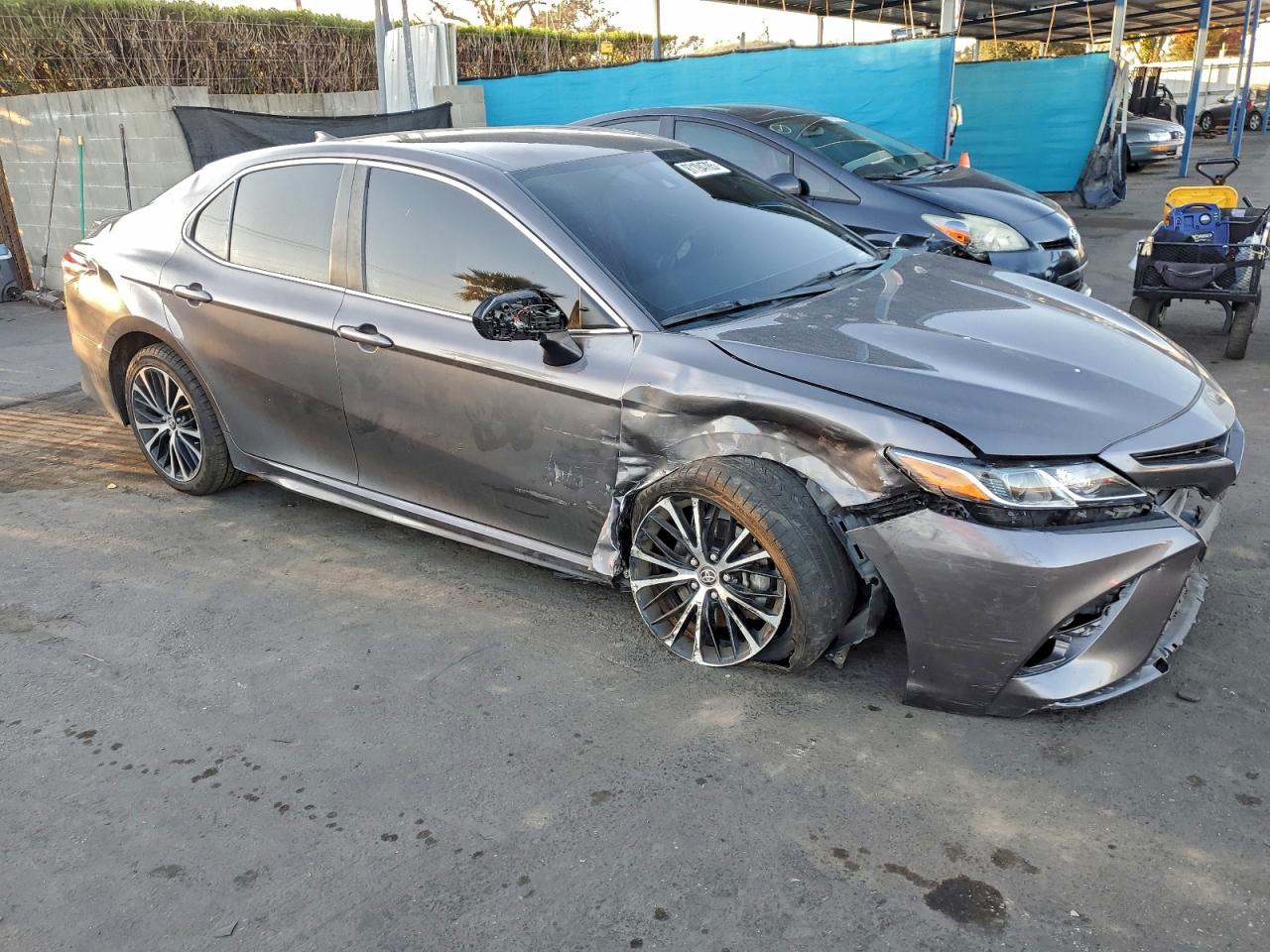 2020 TOYOTA CAMRY SE photo 4
