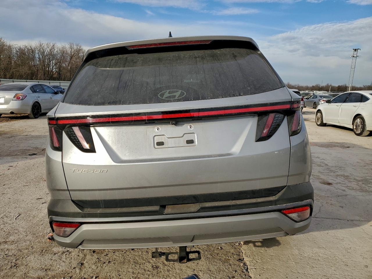 2025 HYUNDAI TUCSON SEL photo 6
