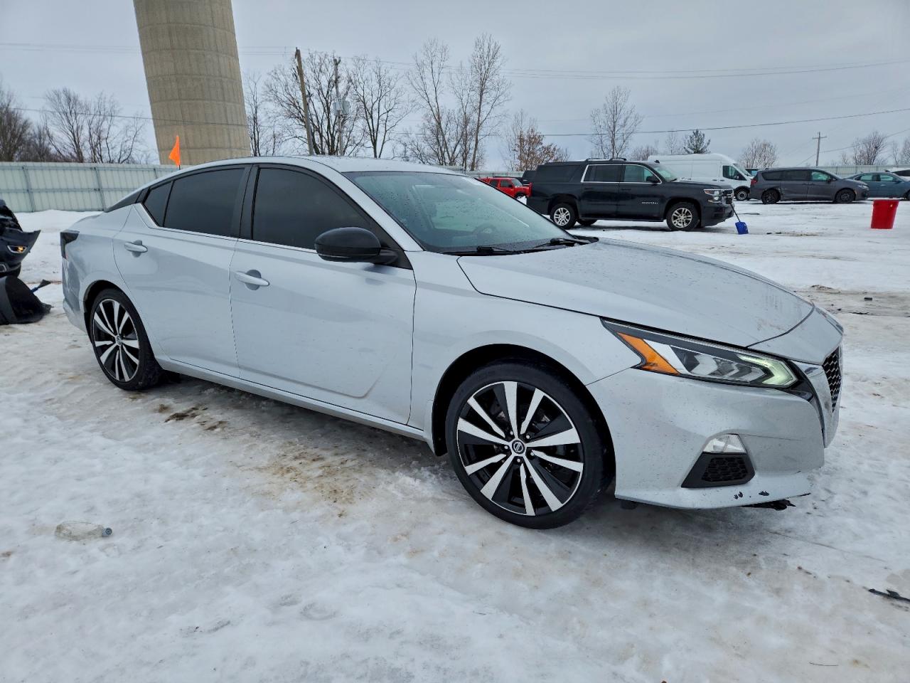 2019 NISSAN ALTIMA SR photo 4