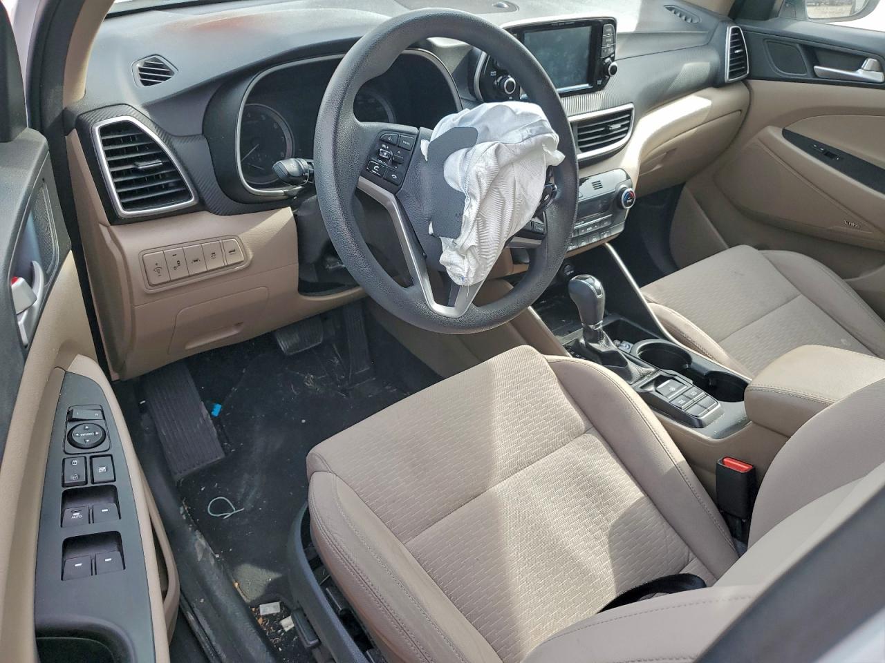 2019 HYUNDAI TUCSON photo 15