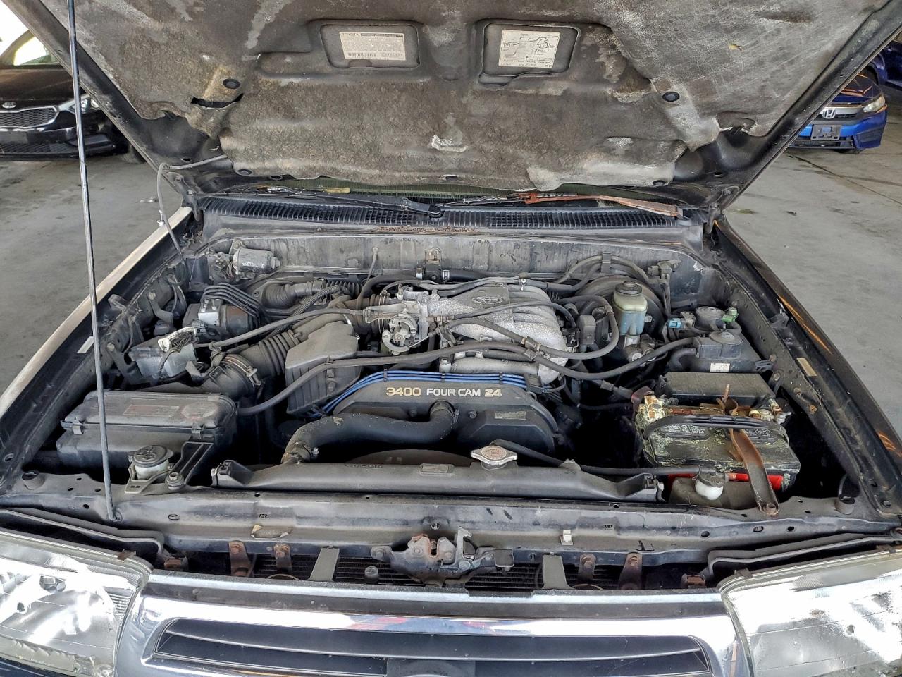 1999 TOYOTA 4RUNNER SR5 photo 12