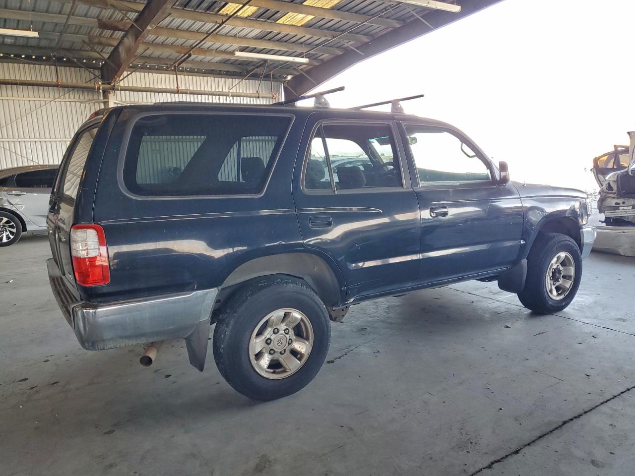 1999 TOYOTA 4RUNNER SR5 photo 3