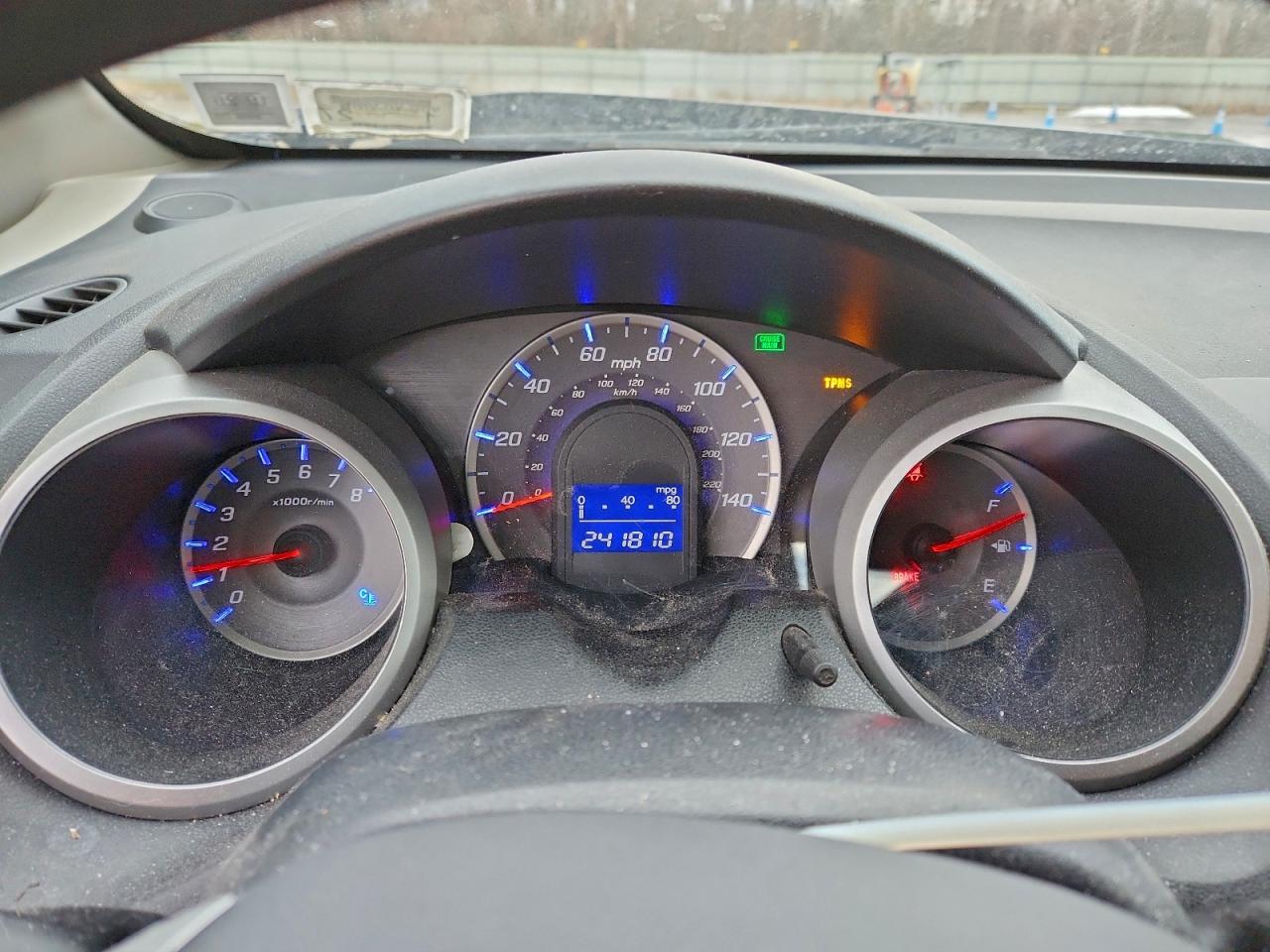 2013 HONDA FIT photo 9