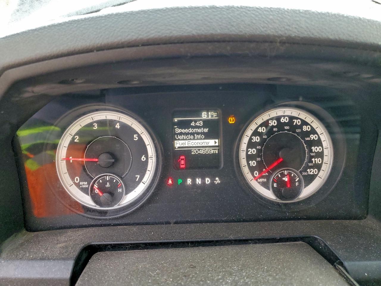 2013 RAM 1500 ST photo 9