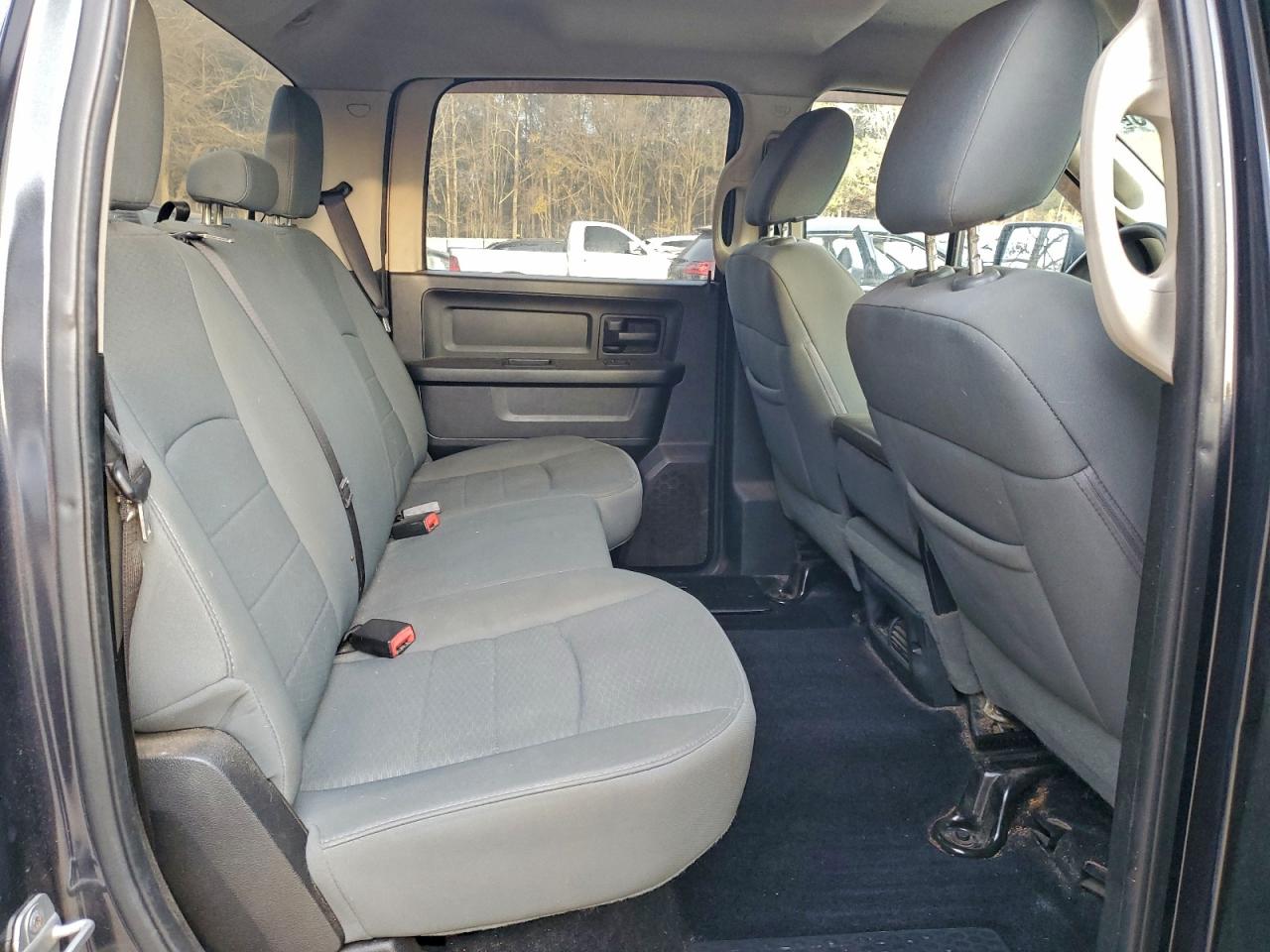 2013 RAM 1500 ST photo 10