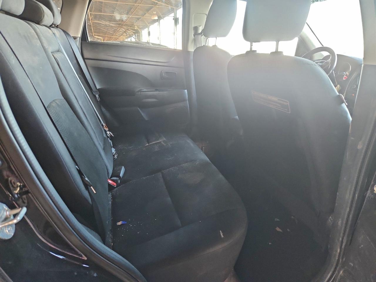 2014 MITSUBISHI OUTLANDER SPORT ES photo 11