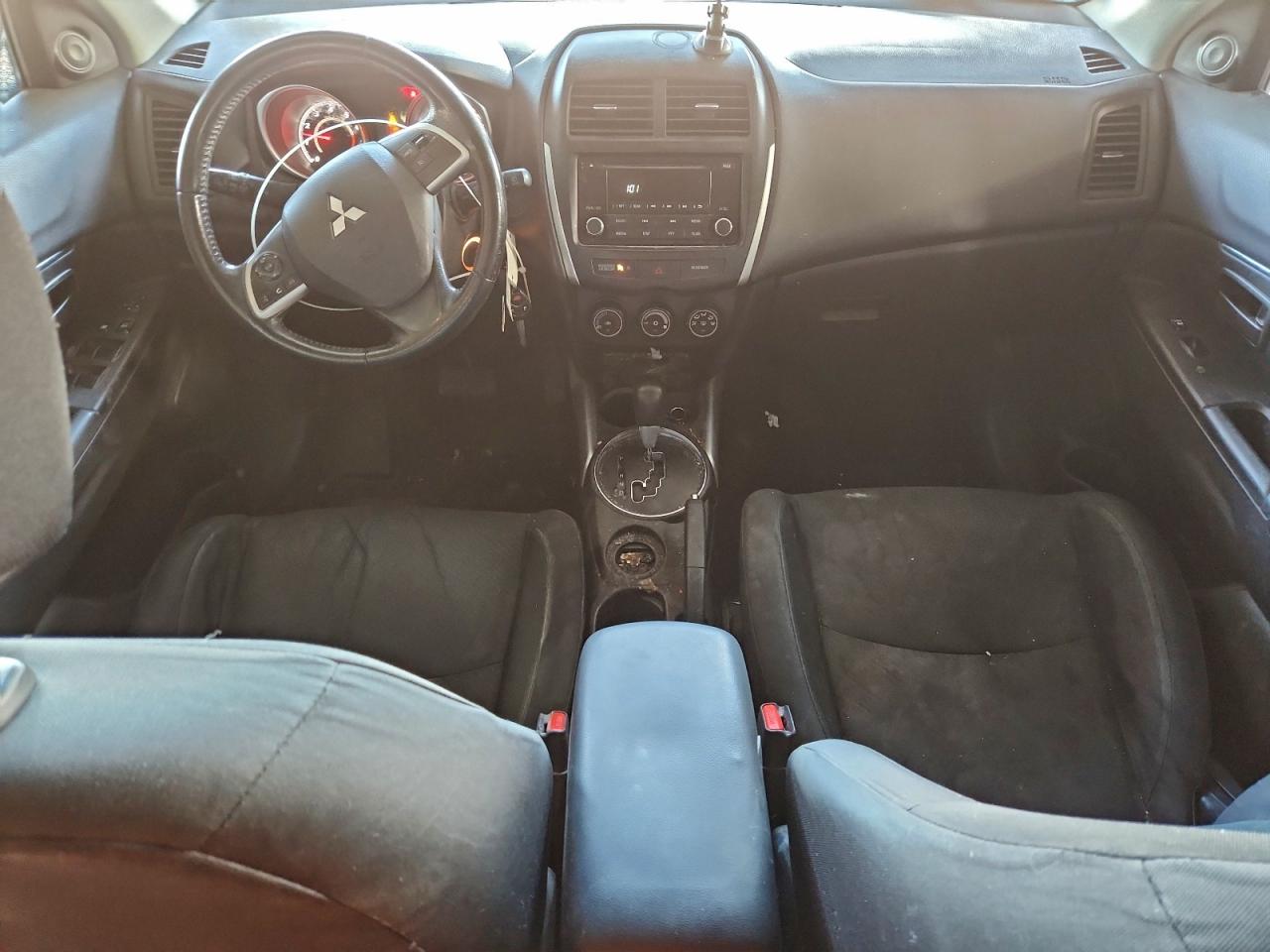 2014 MITSUBISHI OUTLANDER SPORT ES photo 8