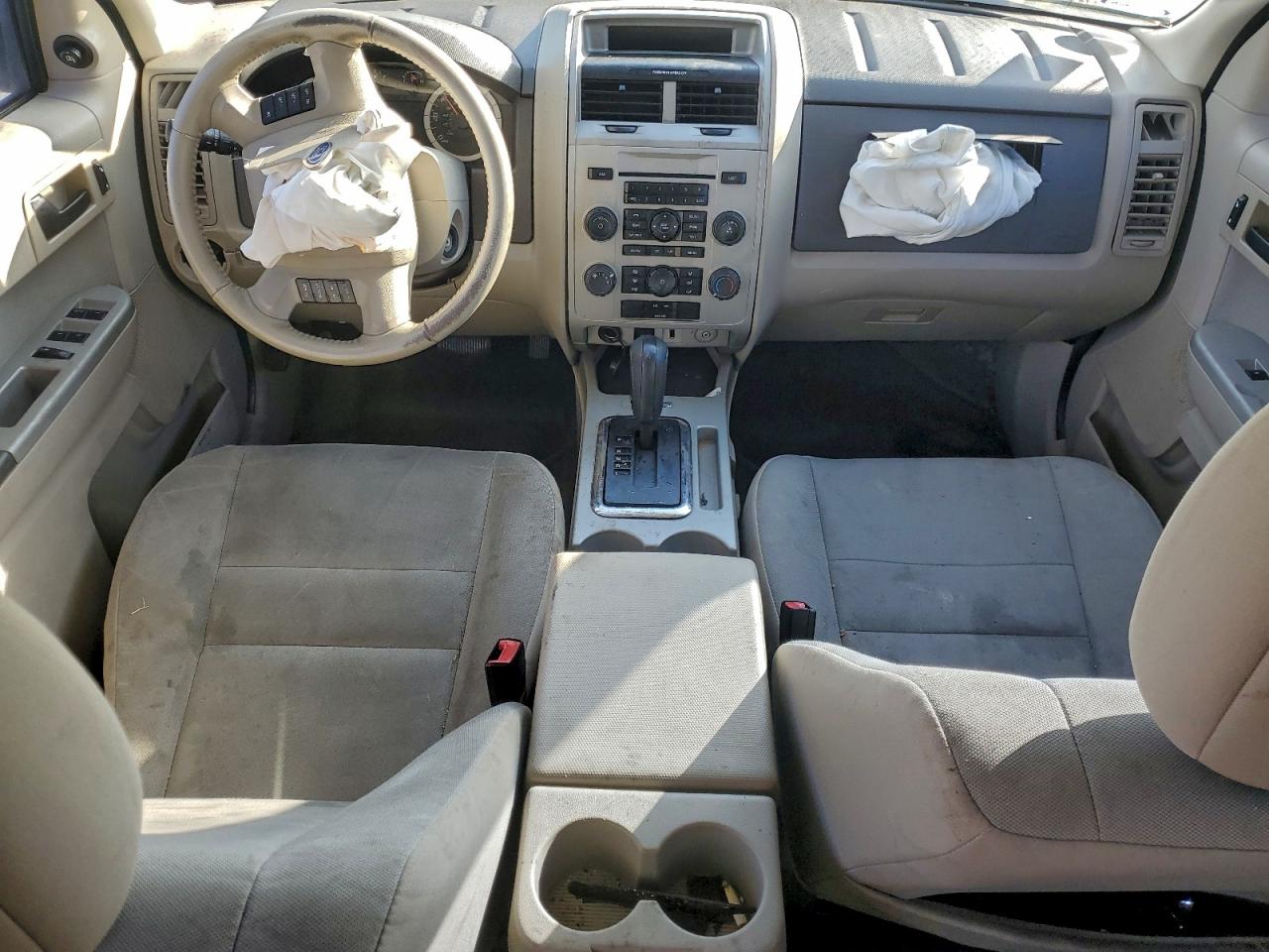 2012 FORD ESCAPE XLT photo 8