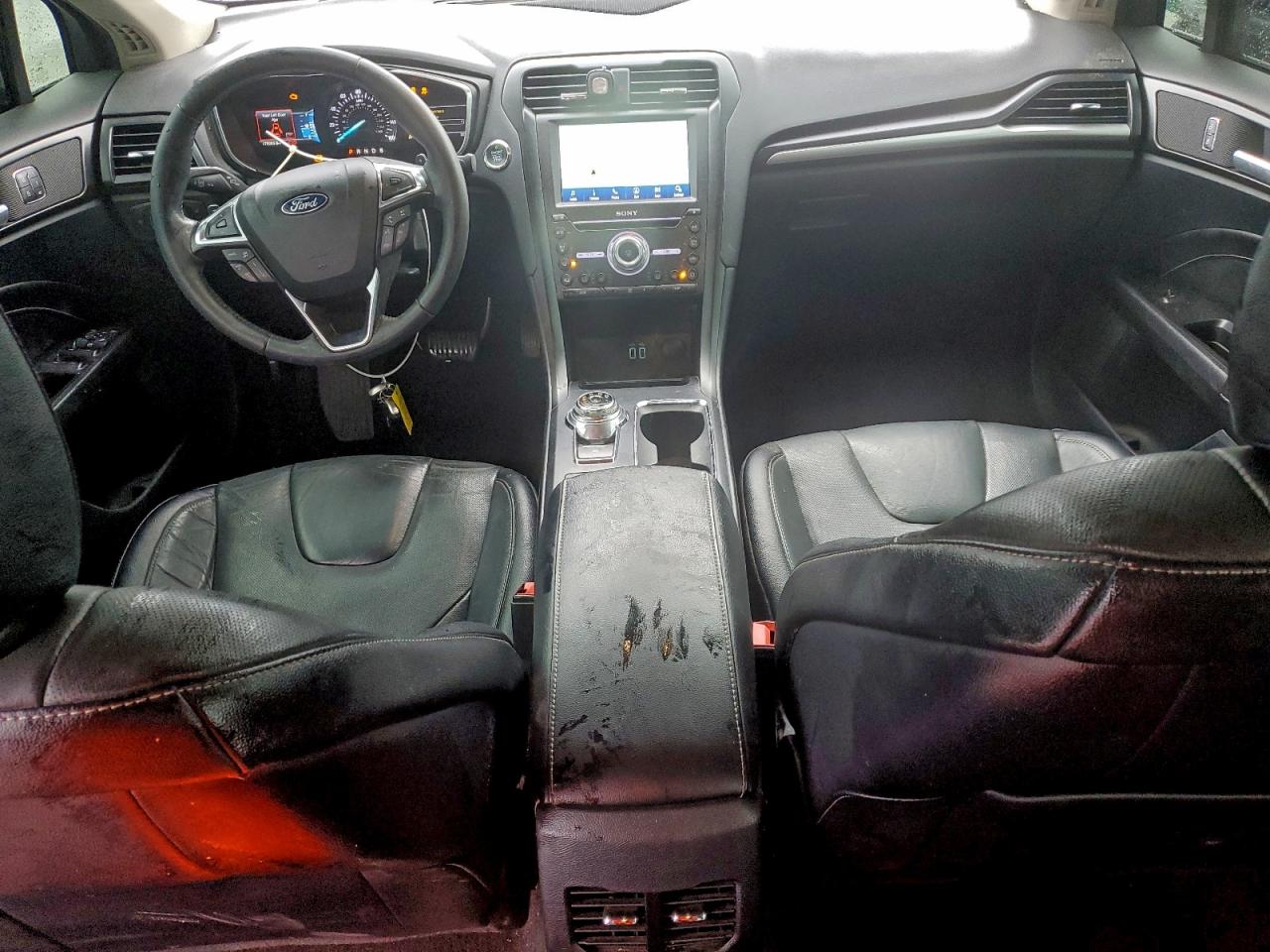 2020 FORD FUSION TITANIUM photo 8