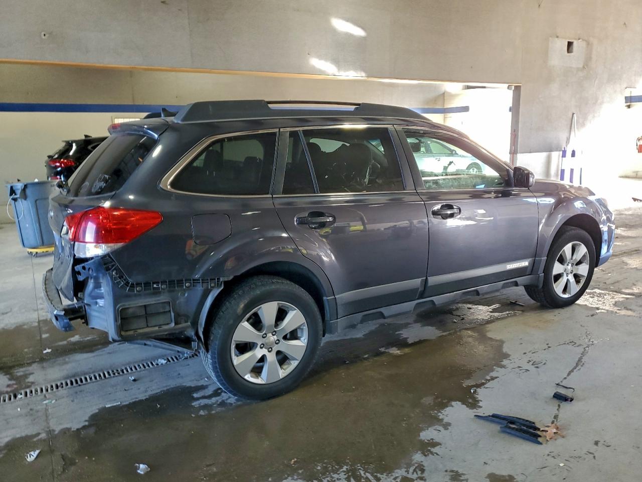 2011 SUBARU OUTBACK photo 3