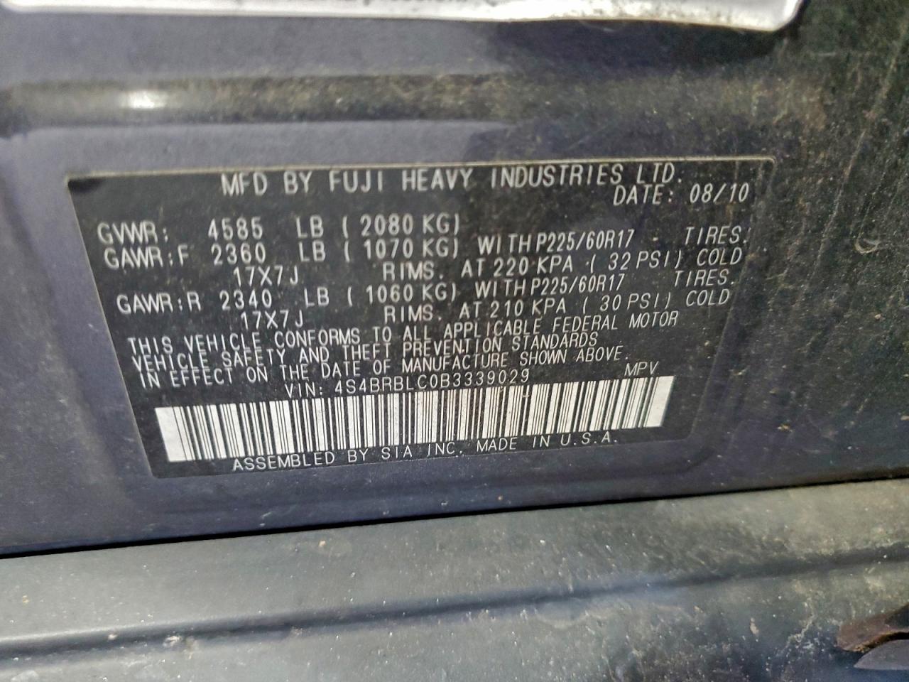 2011 SUBARU OUTBACK photo 14