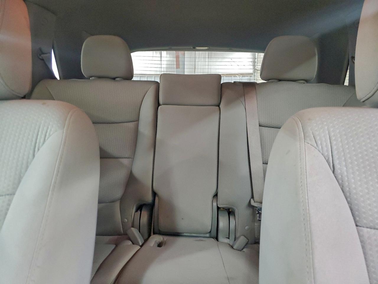 2013 KIA SORENTO LX photo 19