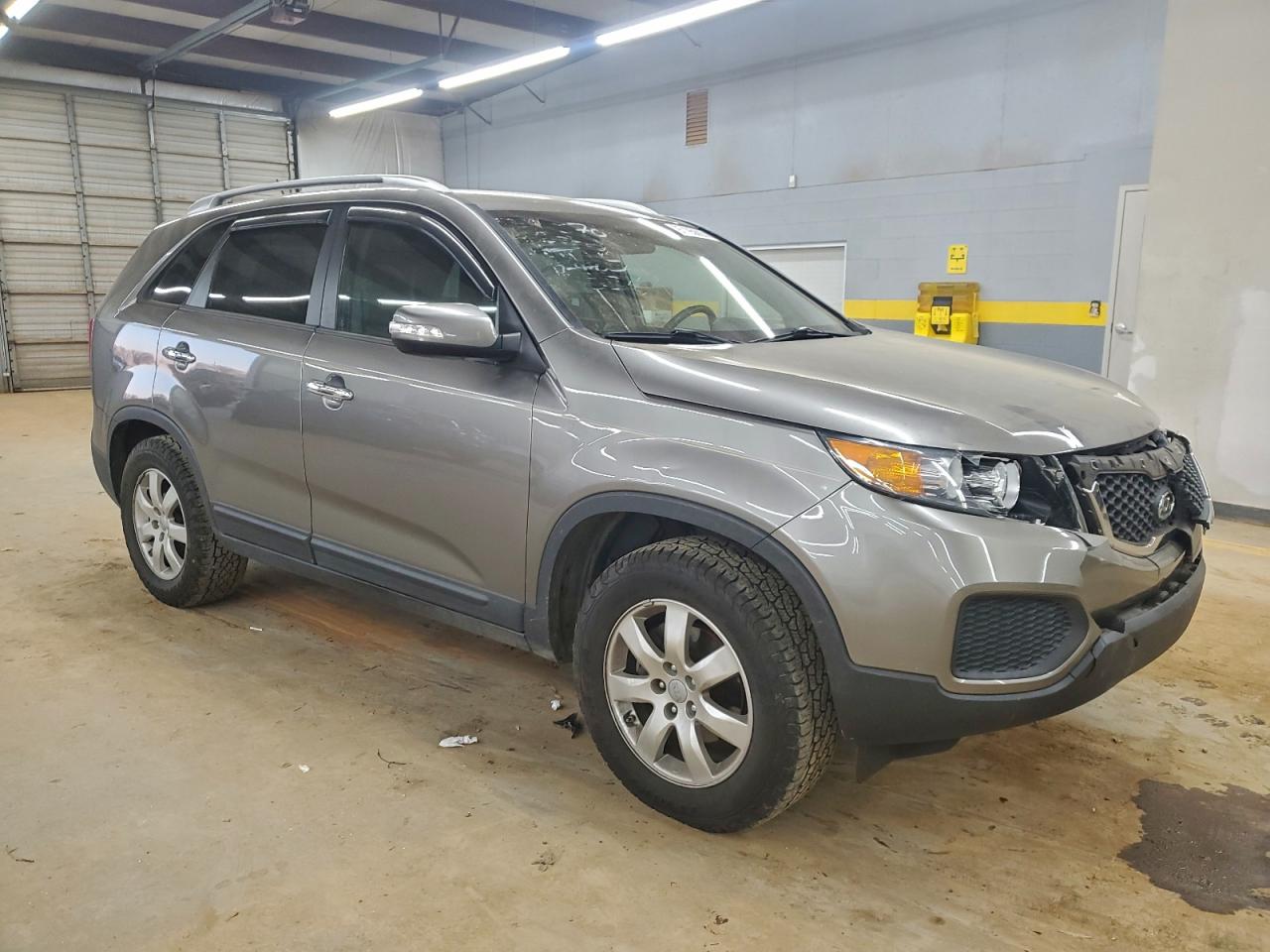 2013 KIA SORENTO LX photo 7