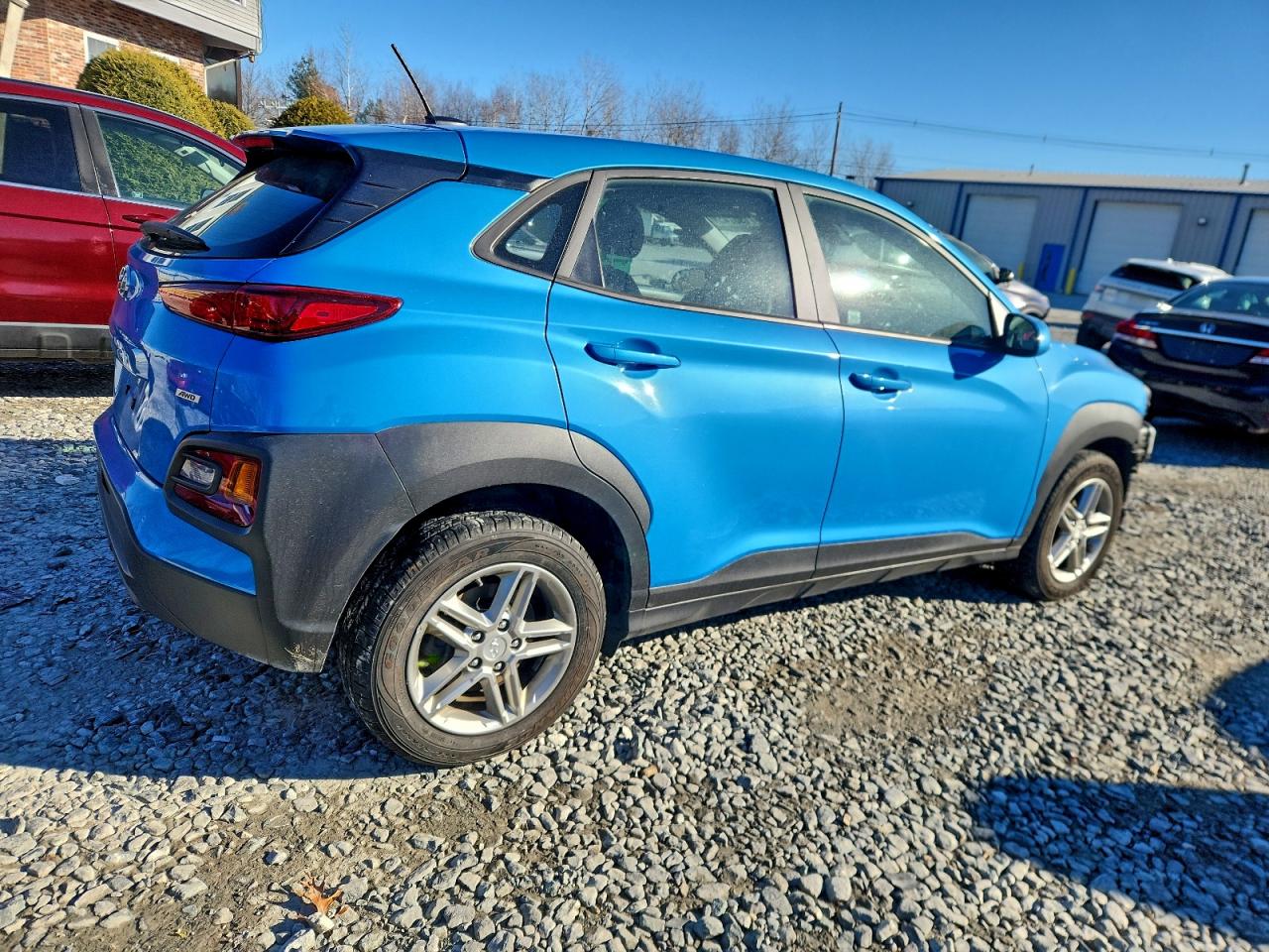 2020 HYUNDAI KONA SE photo 3