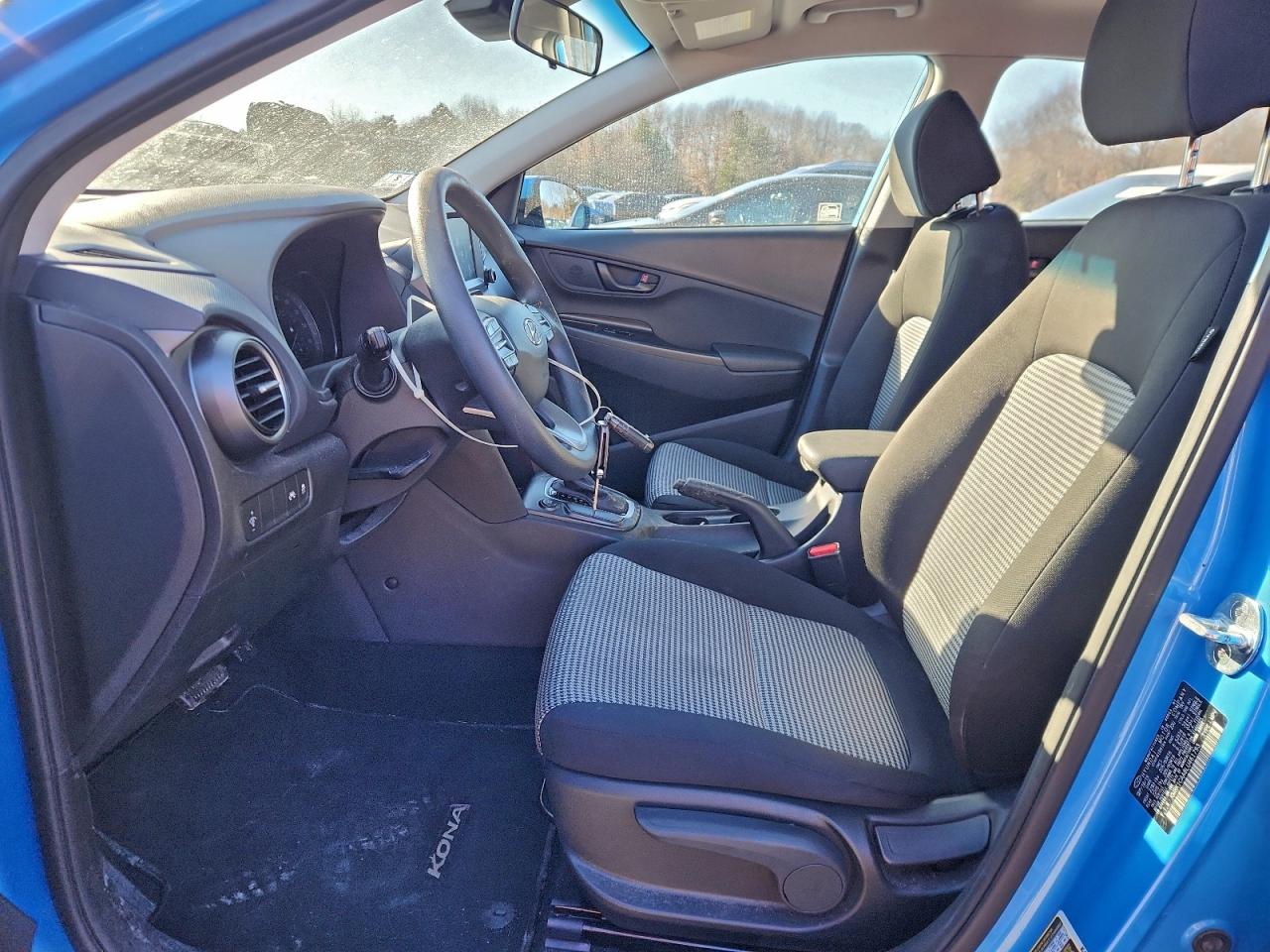 2020 HYUNDAI KONA SE photo 7