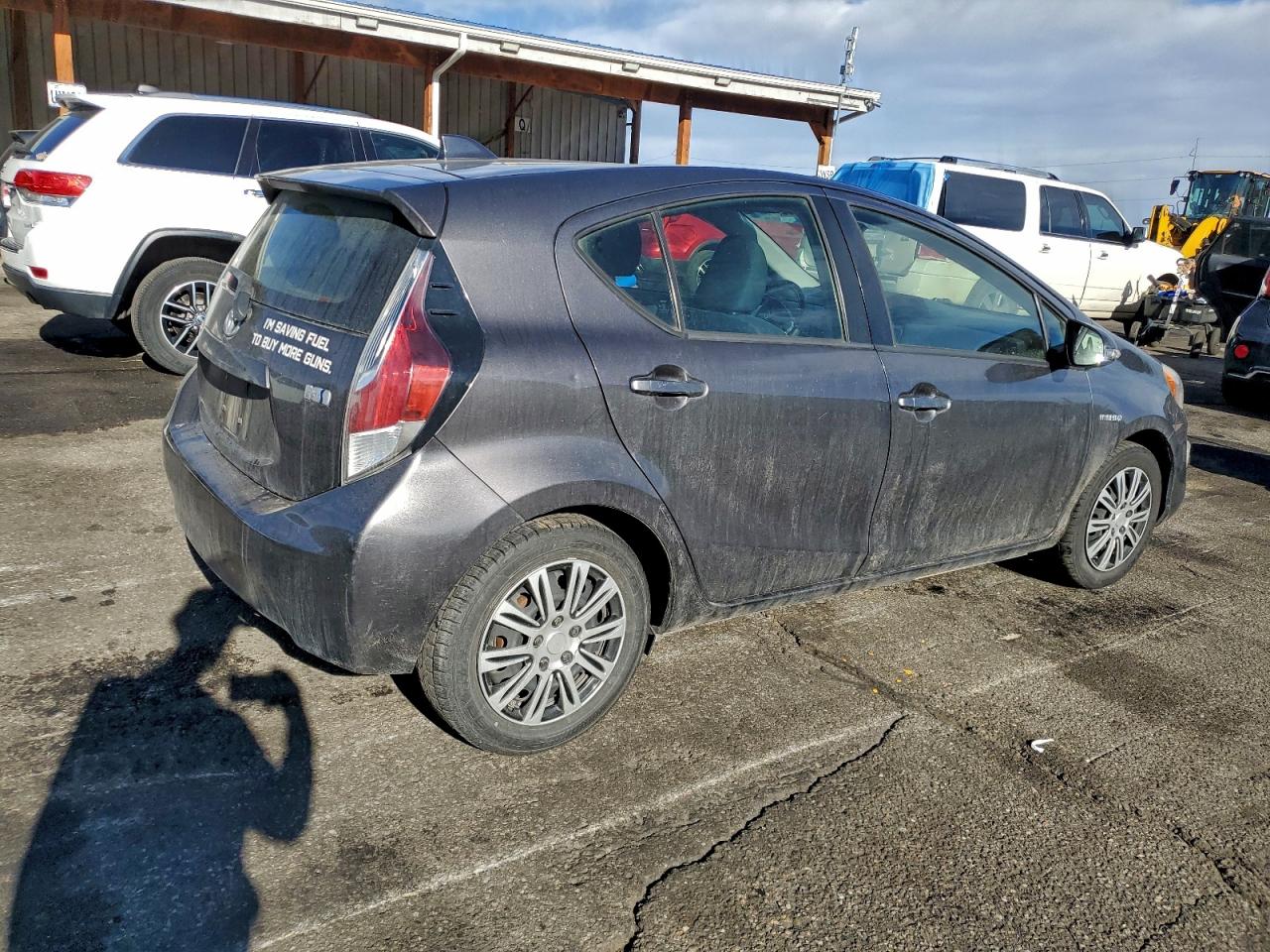 2015 TOYOTA PRIUS C photo 3