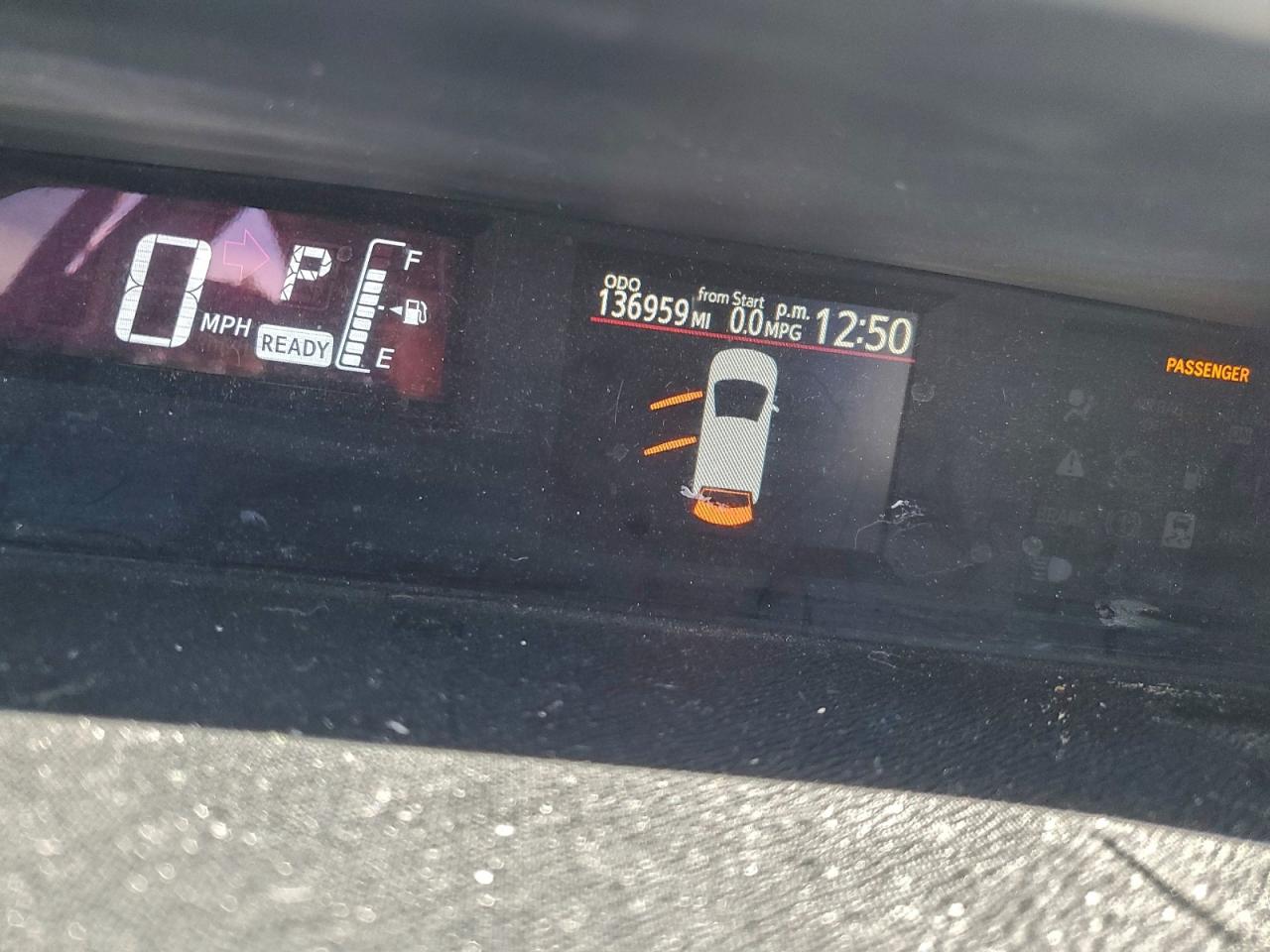 2015 TOYOTA PRIUS C photo 9