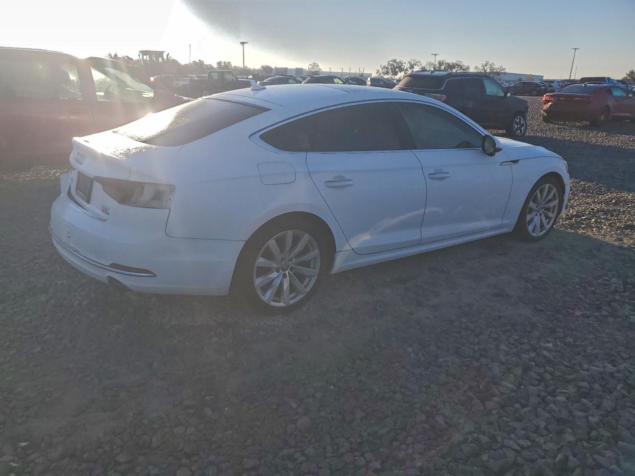 2018 AUDI A5 PREMIUM photo 3