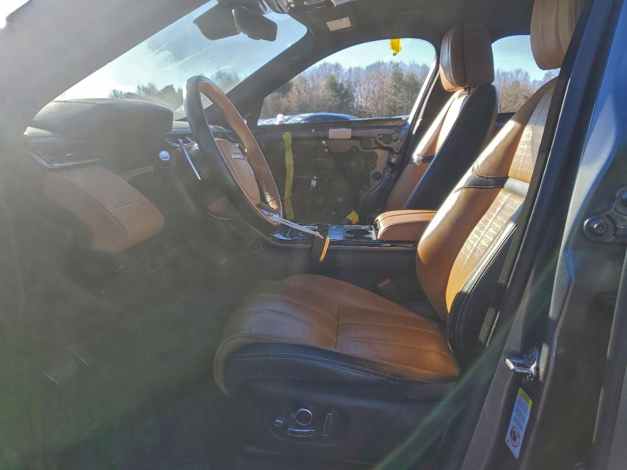 2018 LAND ROVER RANGE ROVER VELAR R-DYNAMIC SE photo 7