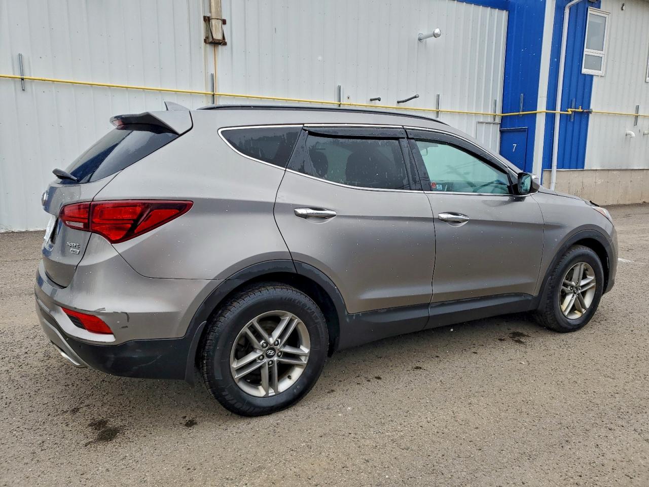 2017 HYUNDAI SANTA FE SPORT photo 3