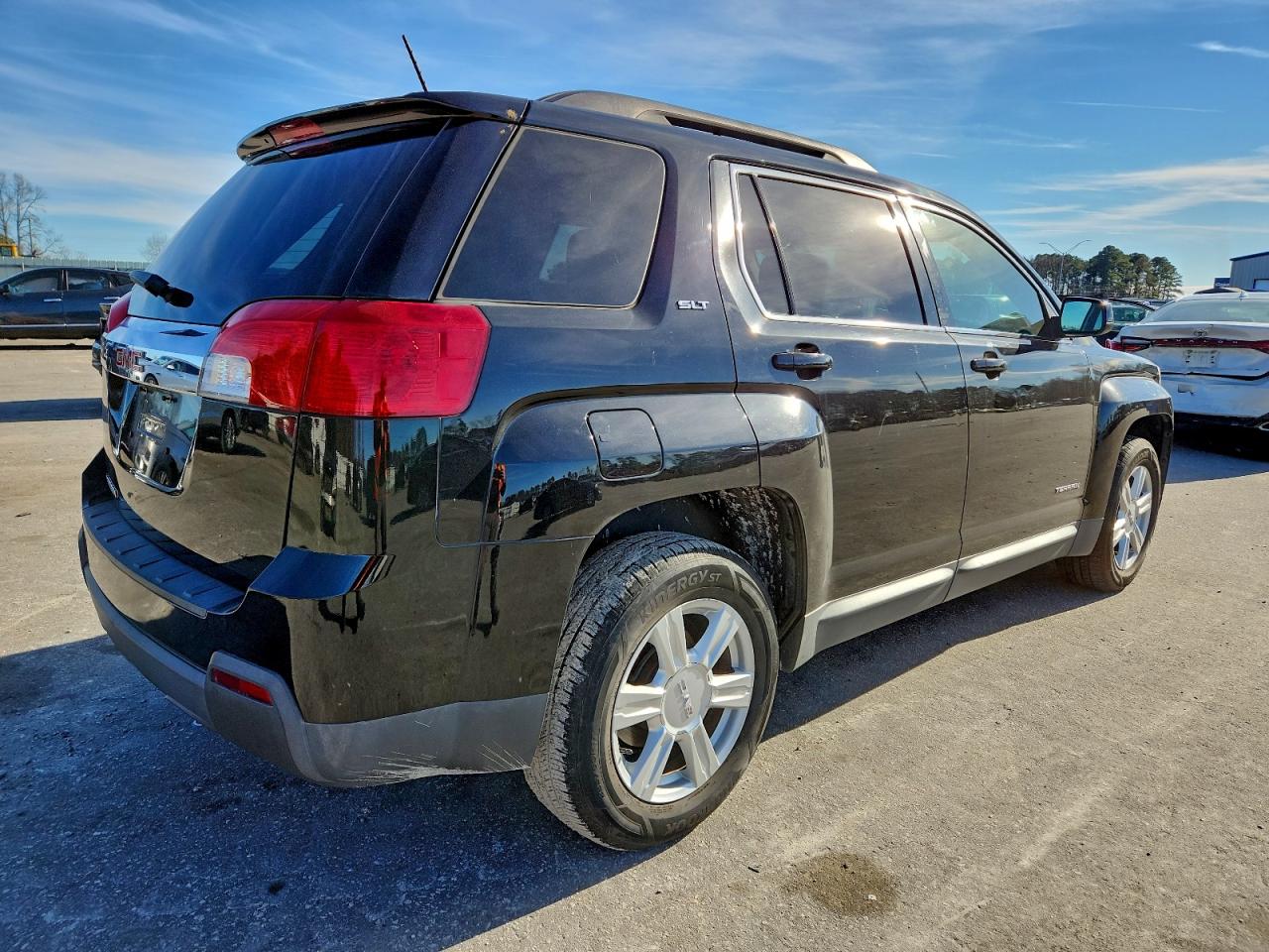 2015 GMC TERRAIN SLT photo 3