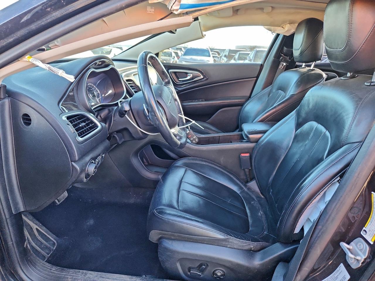 2015 CHRYSLER 200 C photo 7