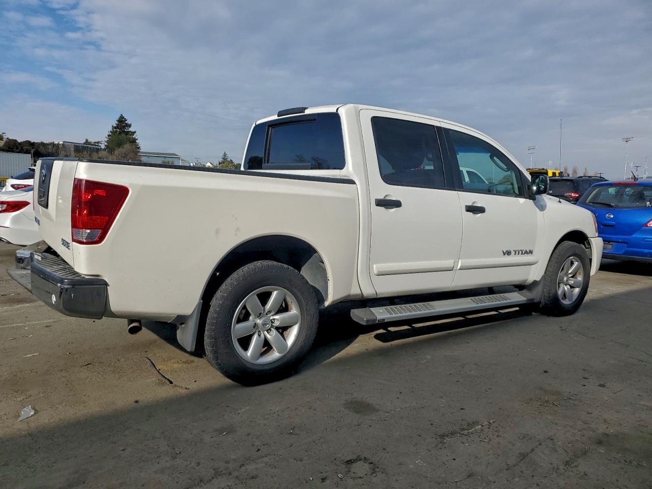 2010 NISSAN TITAN XE photo 3