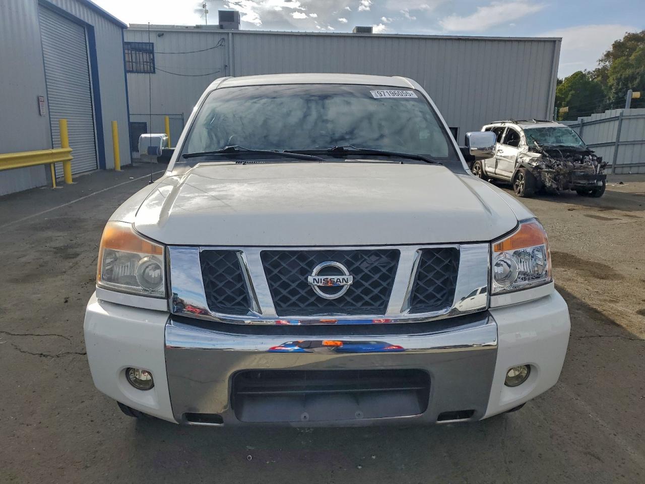 2010 NISSAN TITAN XE photo 5