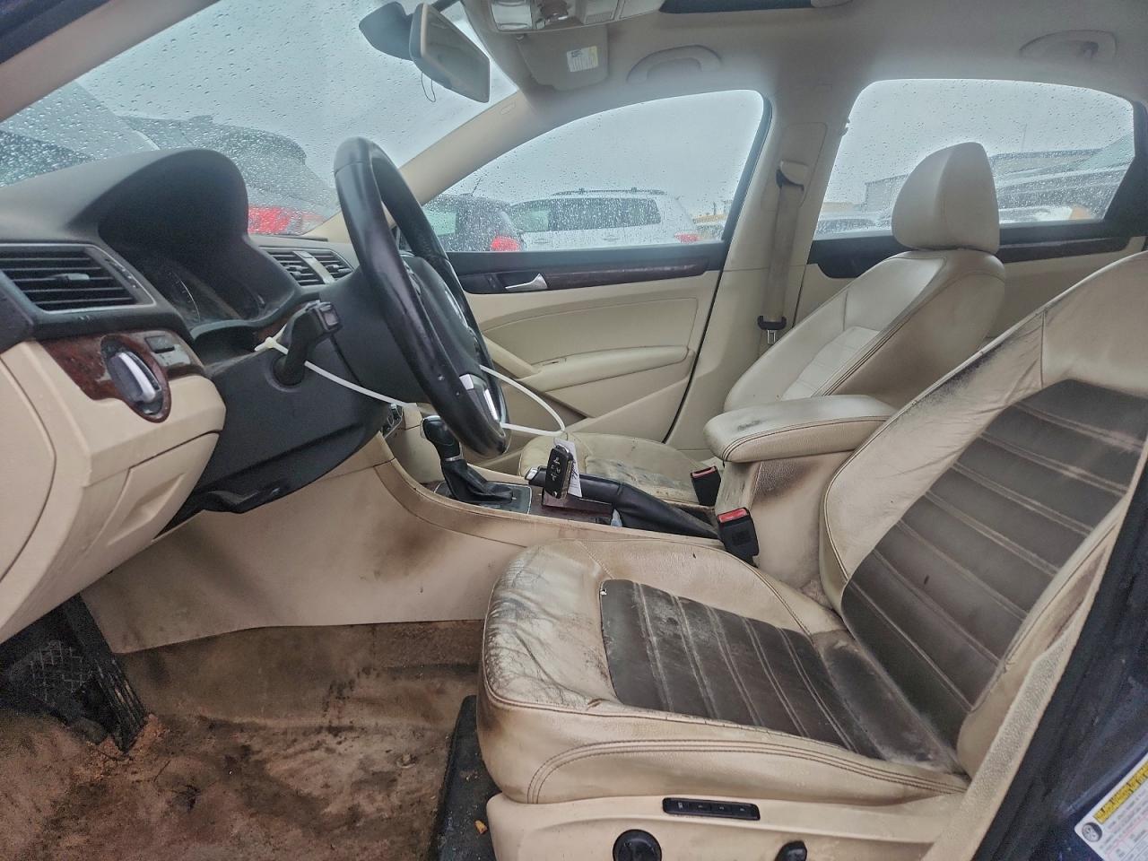 2012 VOLKSWAGEN PASSAT SEL photo 7