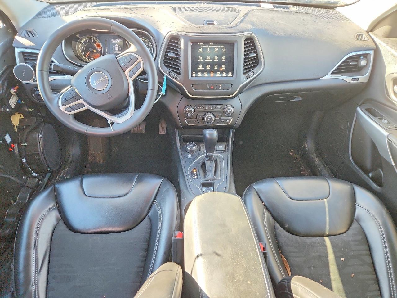2022 JEEP CHEROKEE LATITUDE photo 8