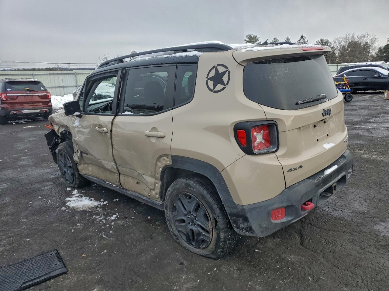 2017 JEEP RENEGADE TRAILHAWK photo 2