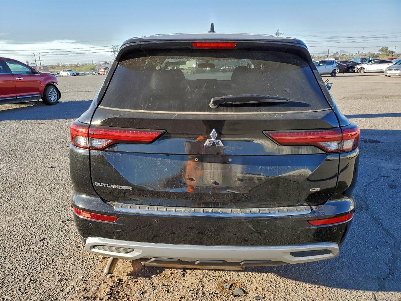 2024 MITSUBISHI OUTLANDER SE photo 6