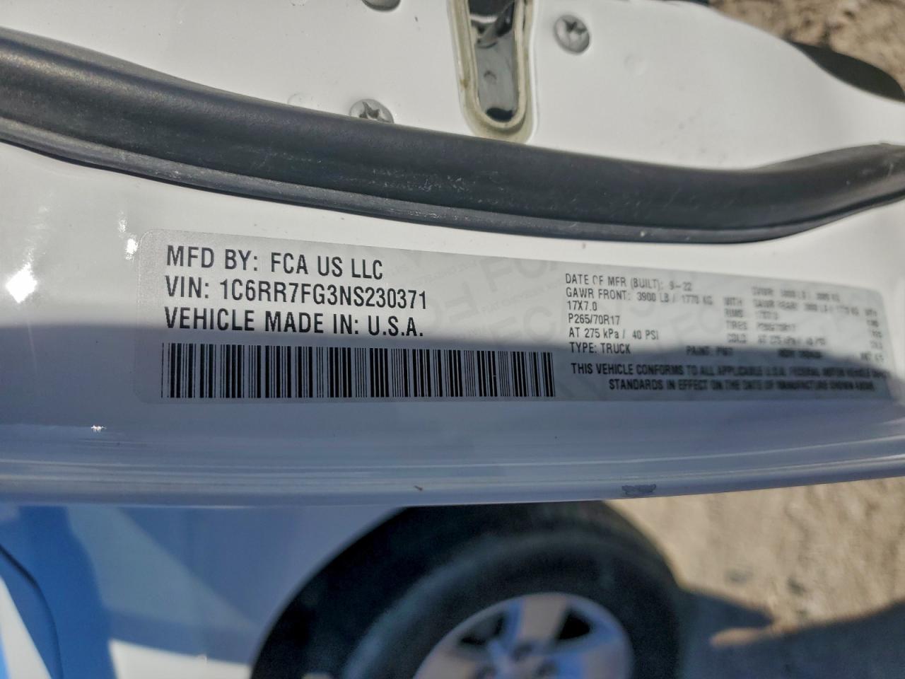 2022 RAM 1500 CLASSIC TRADESMAN photo 12