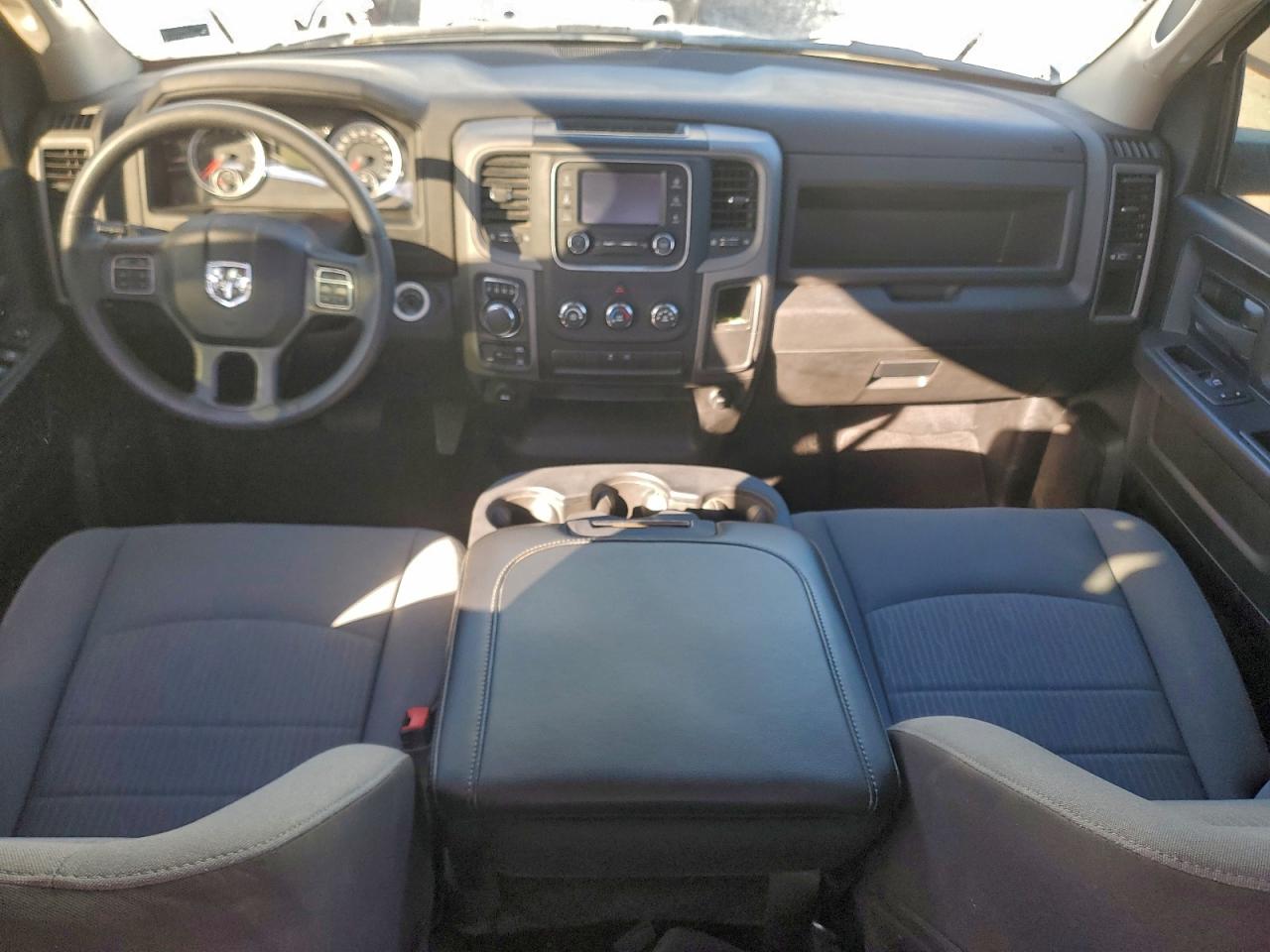 2022 RAM 1500 CLASSIC TRADESMAN photo 8