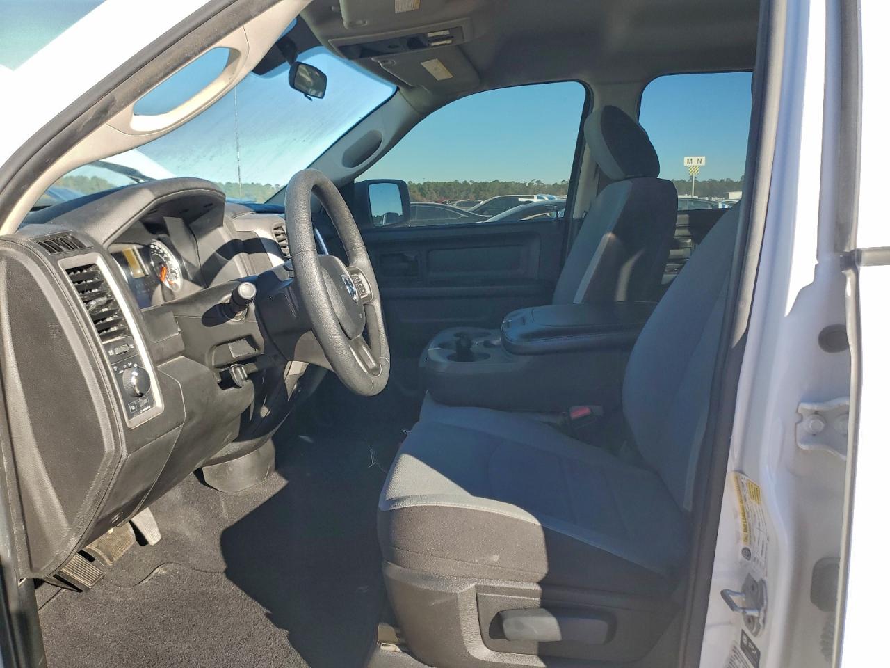 2022 RAM 1500 CLASSIC TRADESMAN photo 7