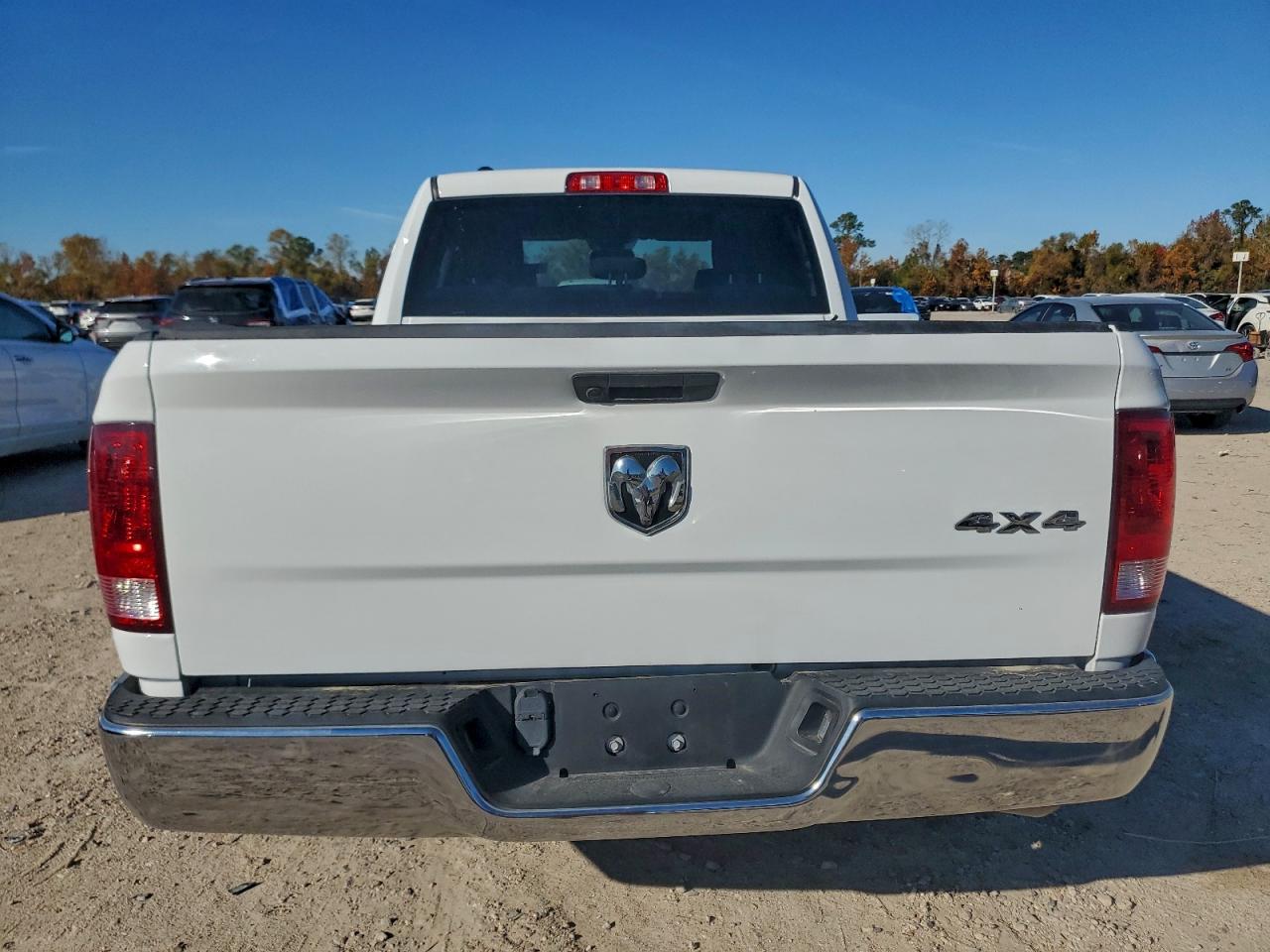 2022 RAM 1500 CLASSIC TRADESMAN photo 6