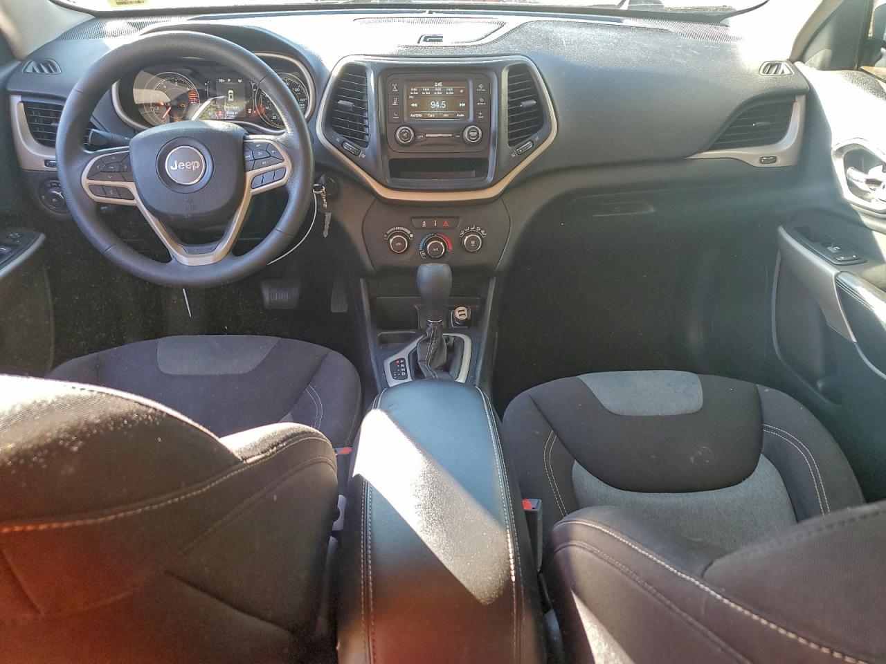 2018 JEEP CHEROKEE LATITUDE photo 8