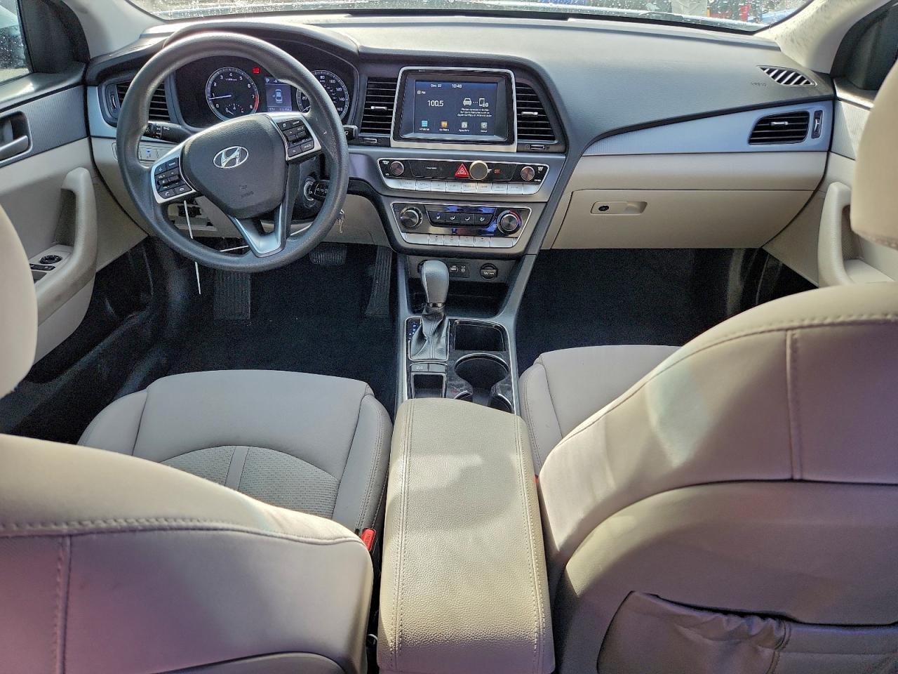 2018 HYUNDAI SONATA SE photo 8