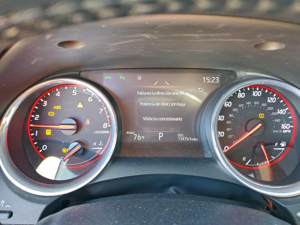 2019 TOYOTA CAMRY XSE photo 9