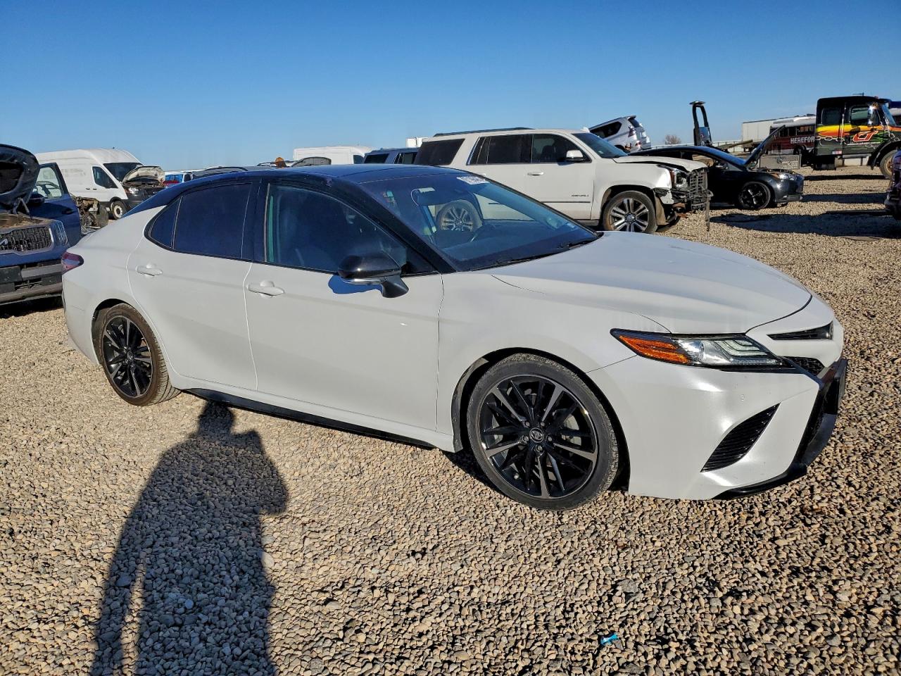 2019 TOYOTA CAMRY XSE photo 4
