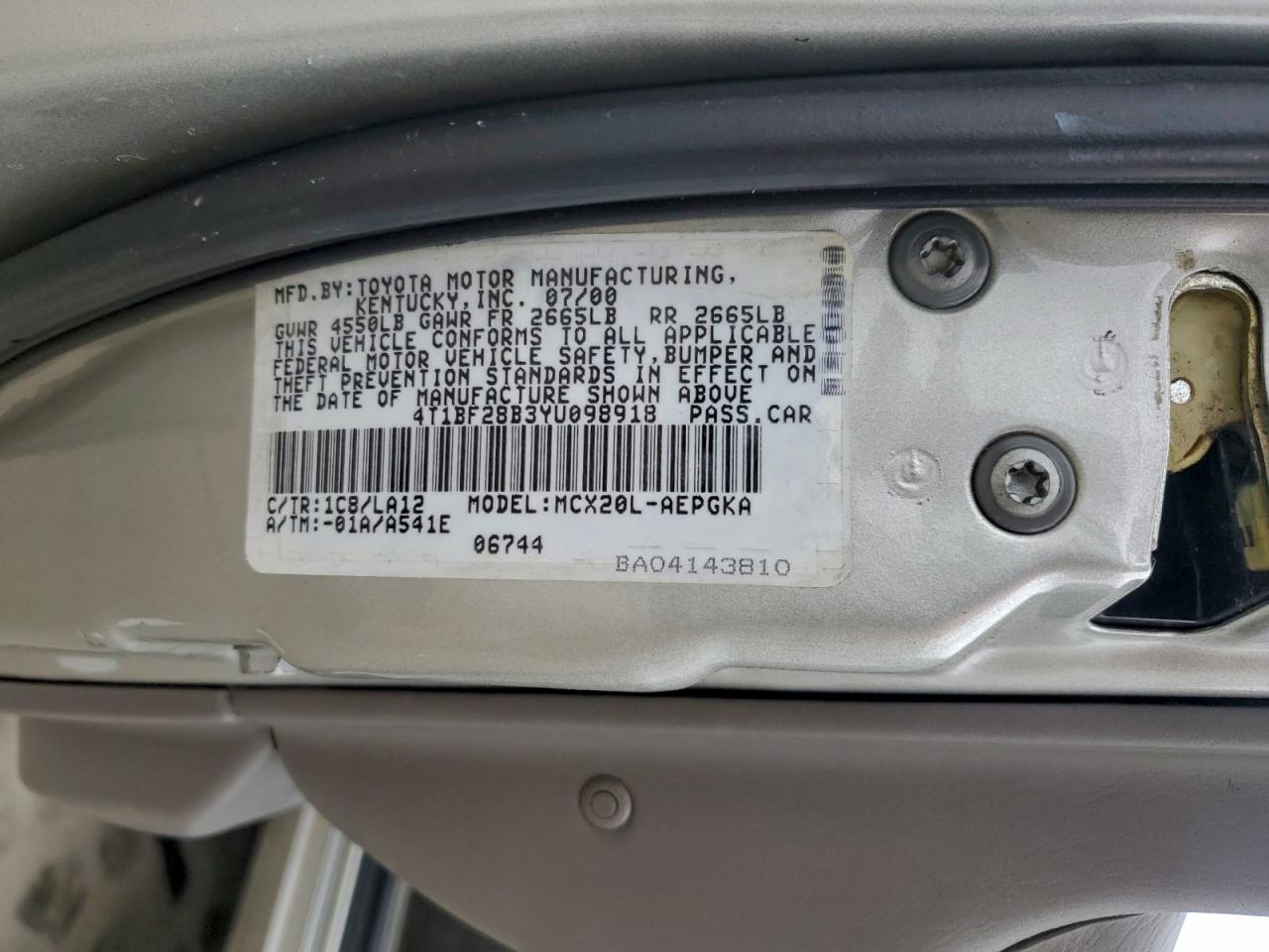 2000 TOYOTA AVALON XL photo 12