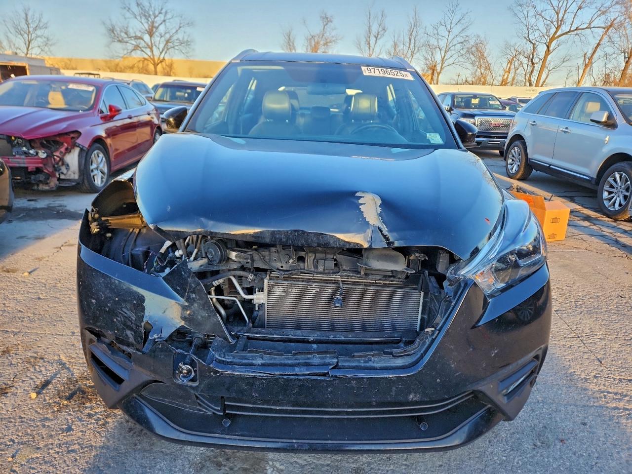 2019 NISSAN KICKS S photo 5