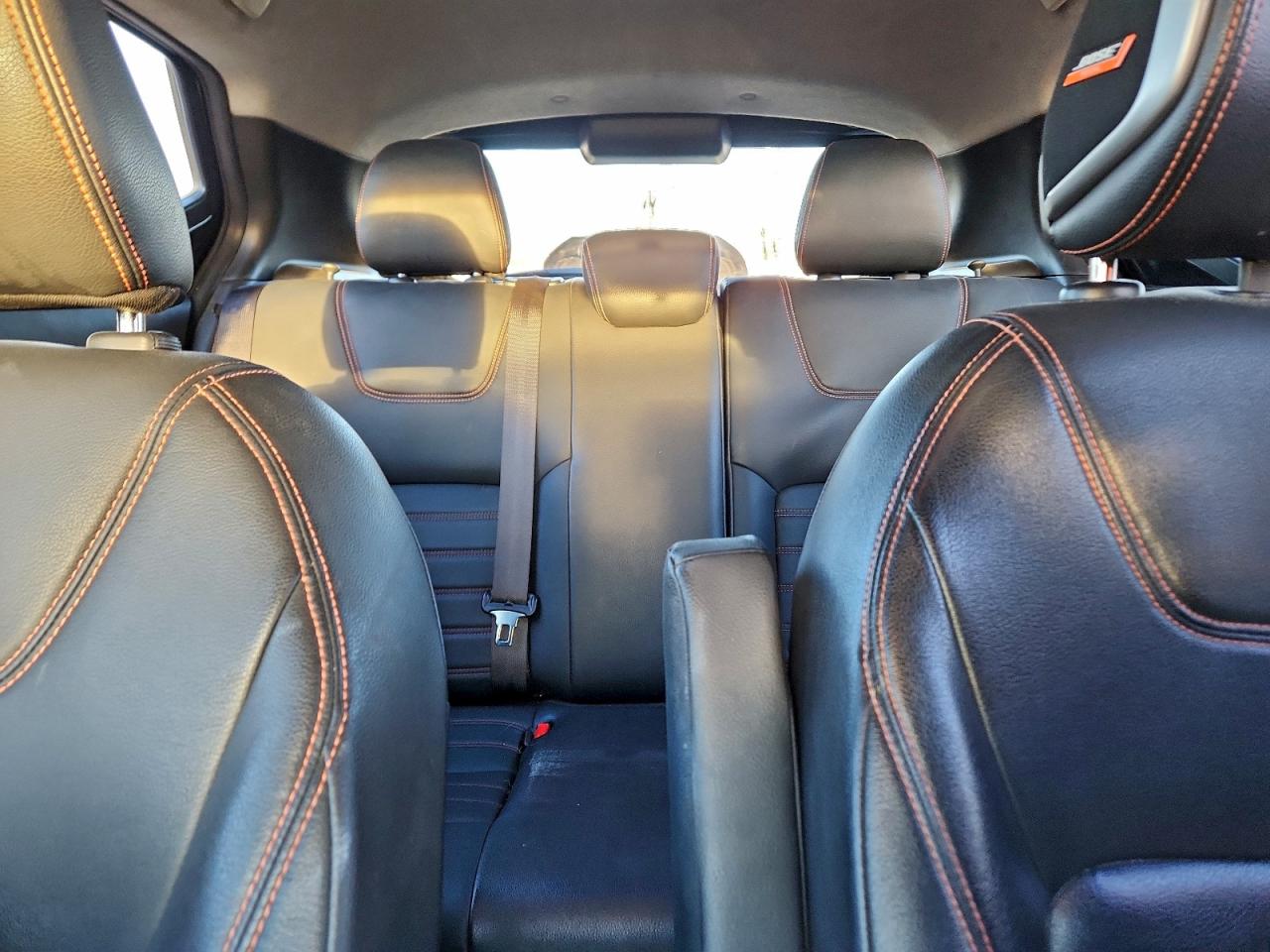 2019 NISSAN KICKS S photo 10