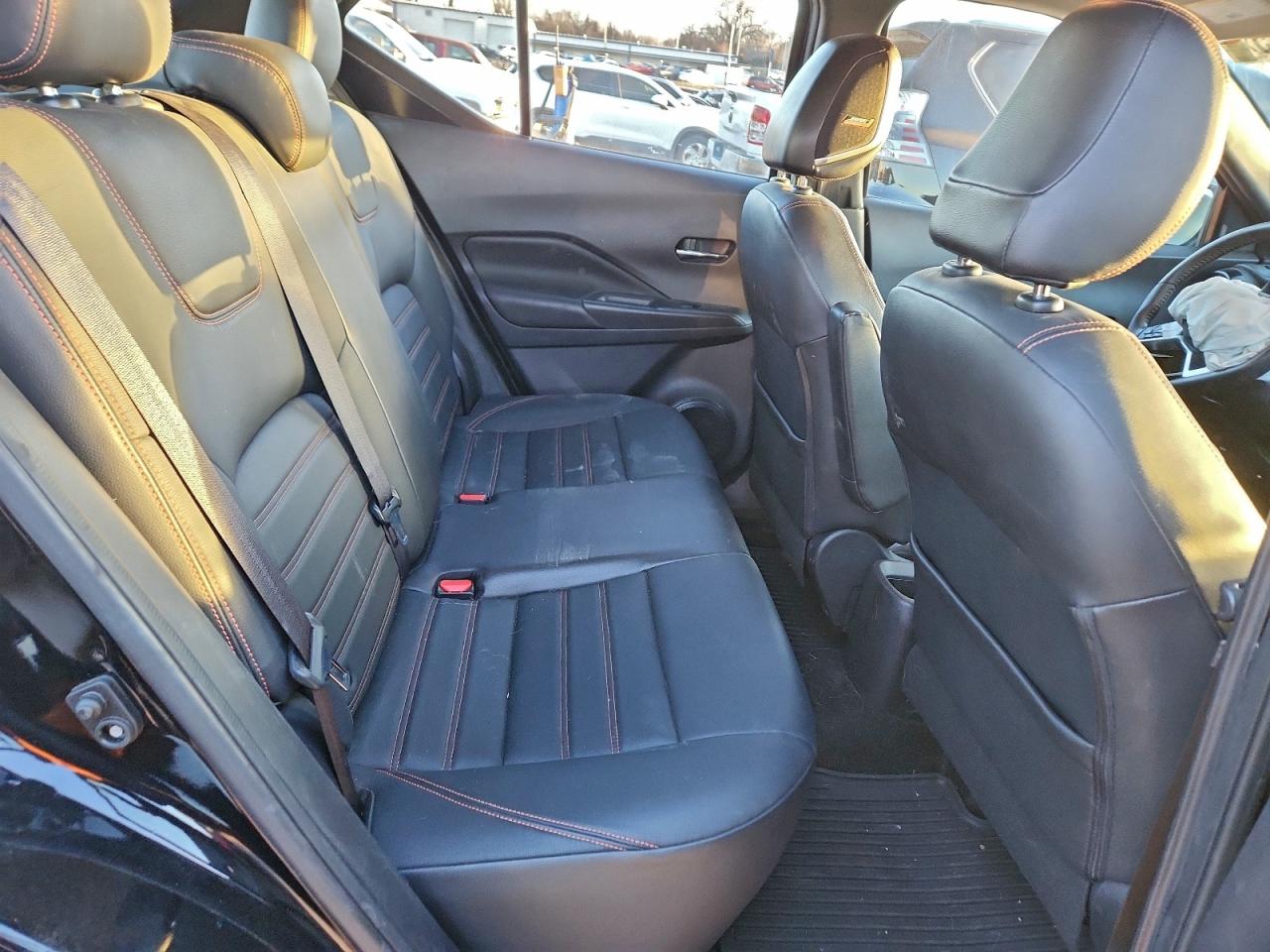 2019 NISSAN KICKS S photo 11